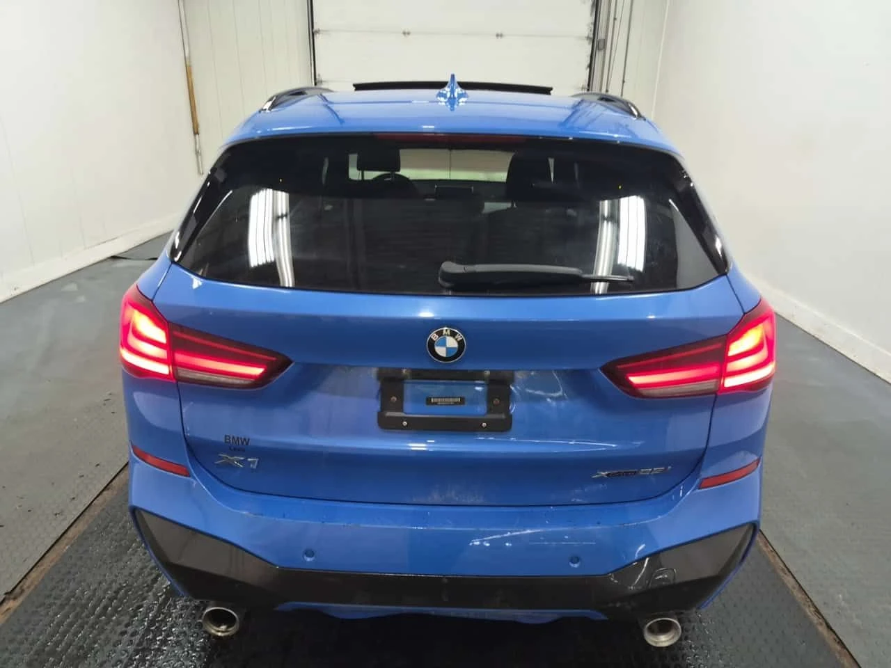 BMW X1 XDRIVE28I / M ПАКЕТ / CAMERA /АВТОКРЕДИТ , снимка 17 - Автомобили и джипове - 54942371