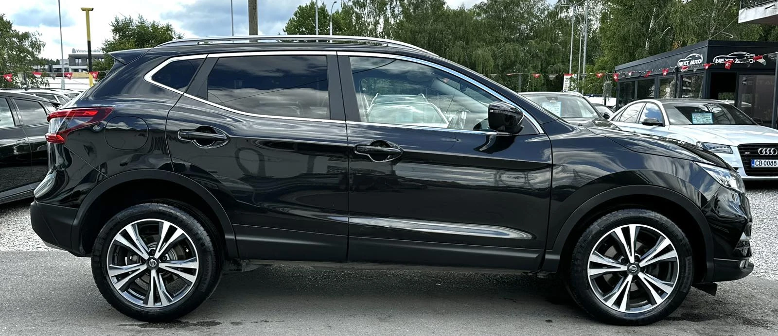 Nissan Qashqai 1.7D 150HP AWD 360'CAM PANO LANE ASSIST E6D, снимка 4 - Автомобили и джипове - 55176303