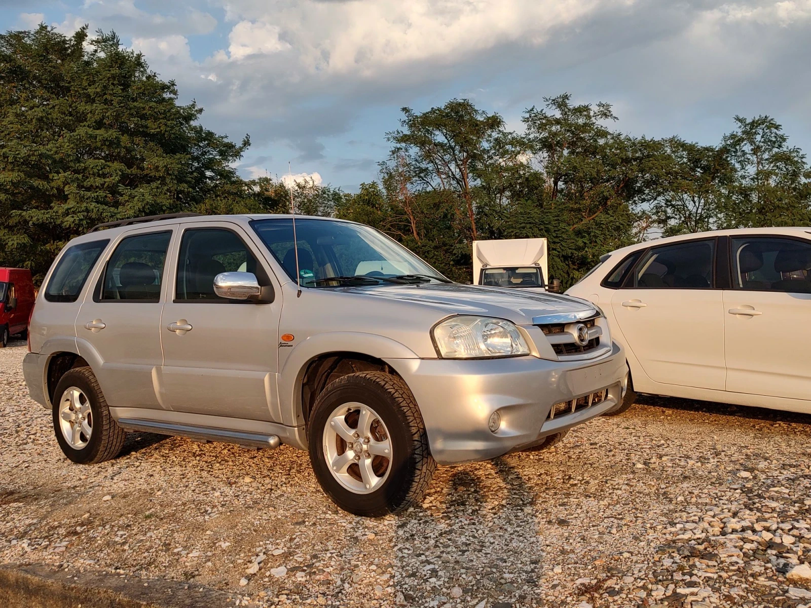Mazda Tribute  4х4 , снимка 6 - Автомобили и джипове - 56093251