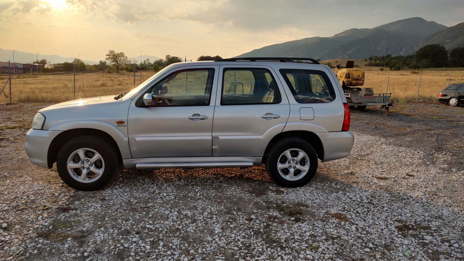 Mazda Tribute  4х4 , снимка 2 - Автомобили и джипове - 56093251