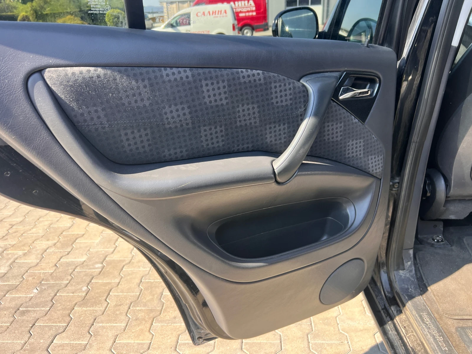Mercedes-Benz ML 270, снимка 6 - Автомобили и джипове - 55710948