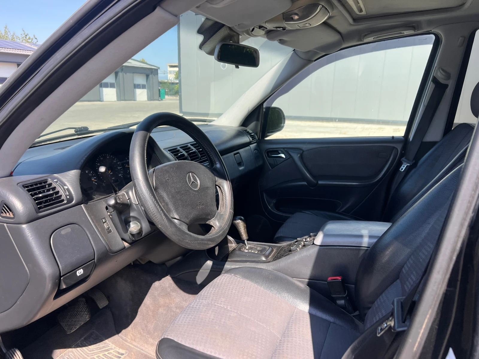 Mercedes-Benz ML 270, снимка 8 - Автомобили и джипове - 55710948