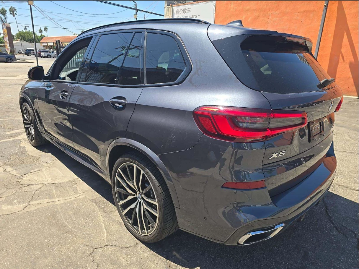 BMW X5 xDrive* 40i* M-sport* Gesture* Head UP* Adaptive M, снимка 2 - Автомобили и джипове - 55962839