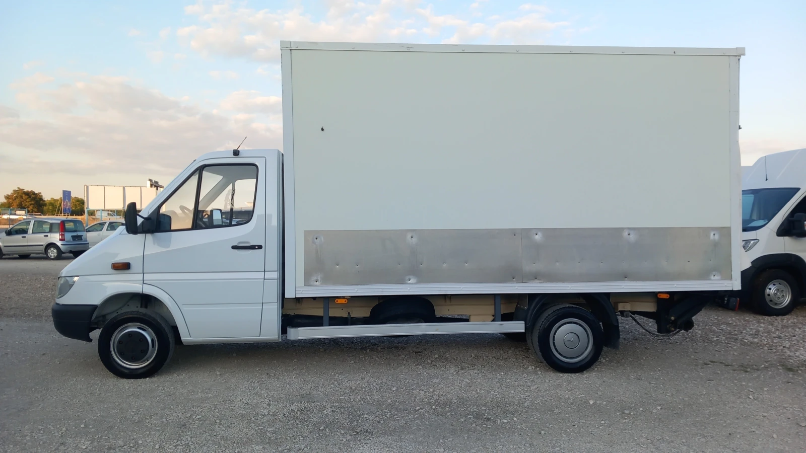 Mercedes-Benz Sprinter 413CDI-3.5t-B КАТЕГОРИЯ/ПАДАЩ БОРД - изображение 7