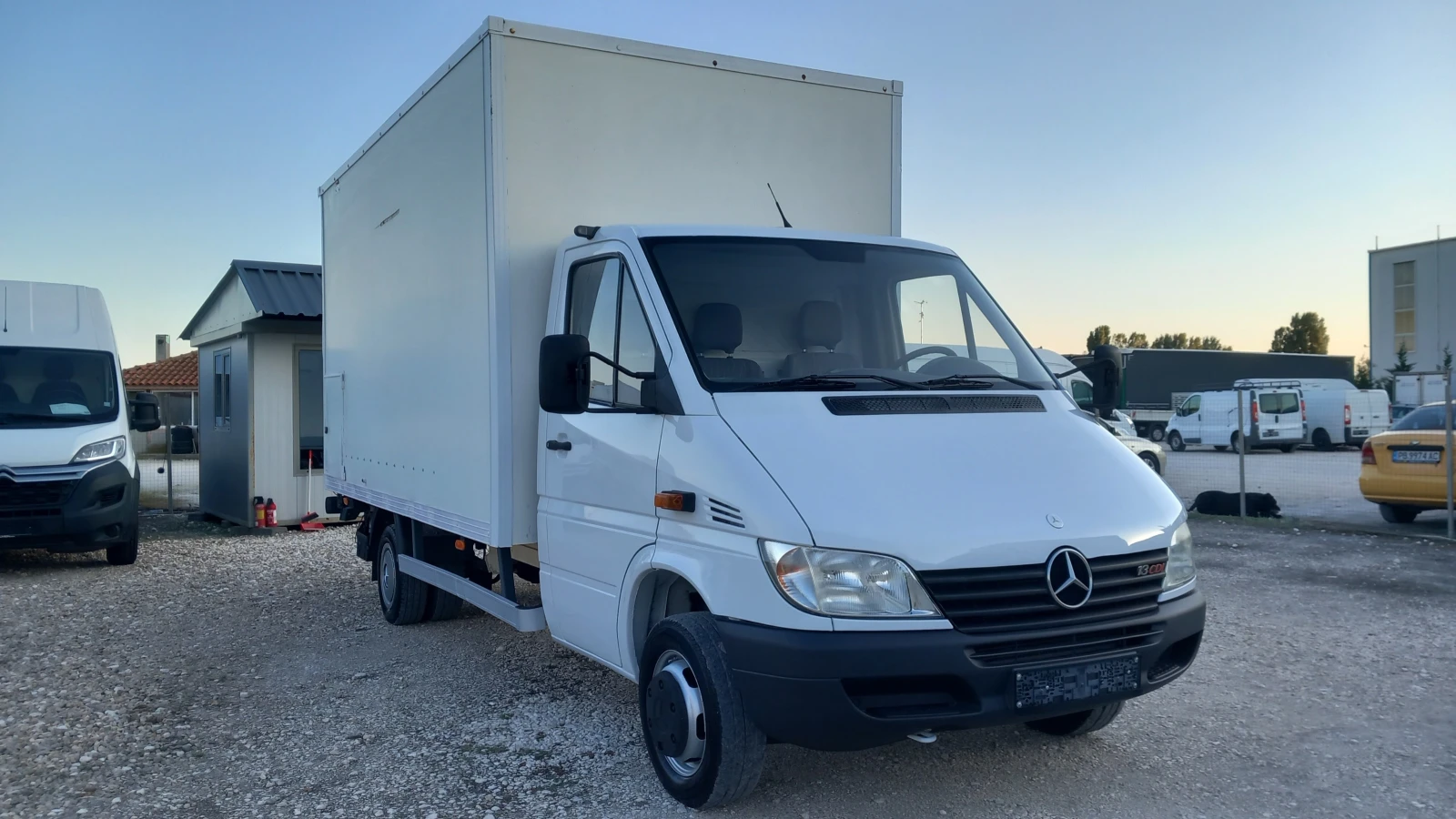 Mercedes-Benz Sprinter 413CDI-3.5t-B КАТЕГОРИЯ/ПАДАЩ БОРД - изображение 2