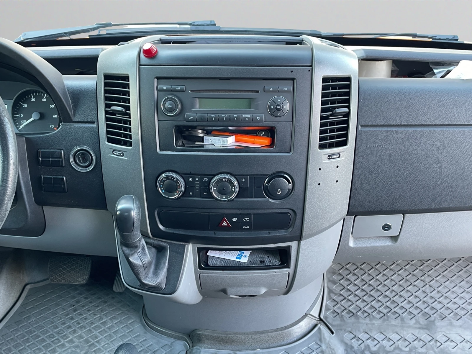 Mercedes-Benz Sprinter 316 NGT, снимка 13 - Бусове и автобуси - 53885729