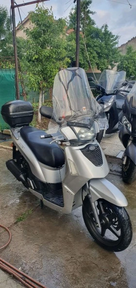     Kymco People 125s   1     