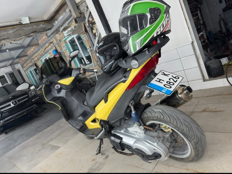 Gilera Nexus Скутер, снимка 4 - Мотоциклети и мототехника - 51422044