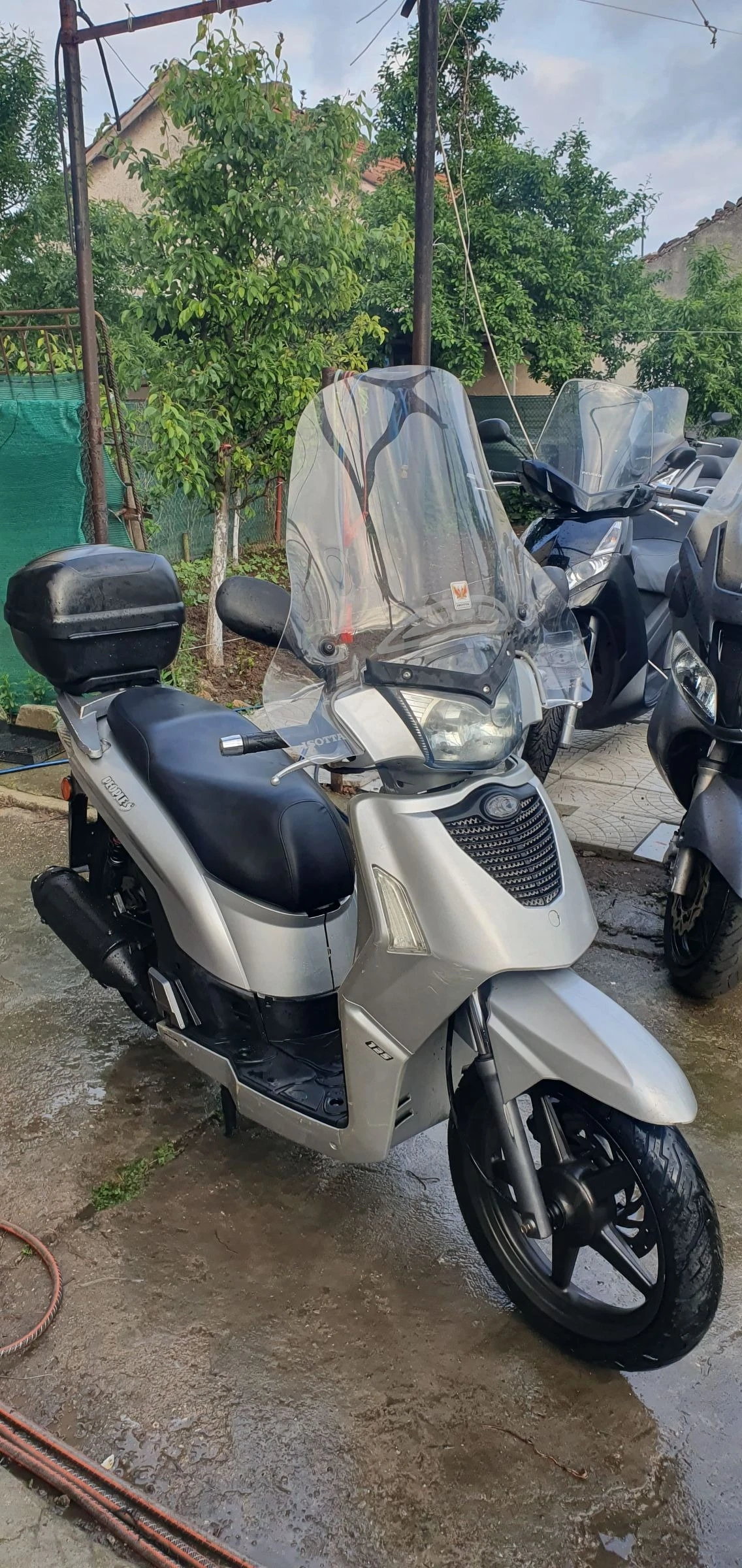 Kymco People 125s Става за А1 много лек пъргав и икономичен - изображение 5