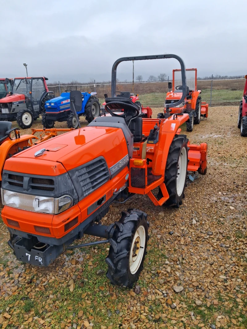 Трактор Kubota Скайтрак , снимка 3 - Селскостопанска техника - 53188624