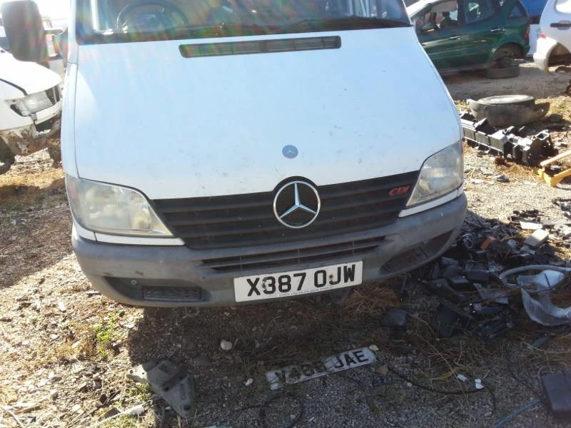 Двигател за Mercedes-Benz Sprinter 311, снимка 1 - Части - 22411057