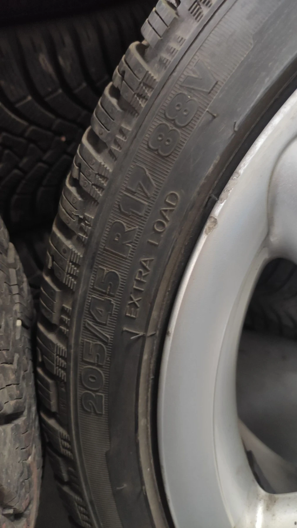 ���� � ������ 205/45R17 | Mobile.bg � ����������� 4