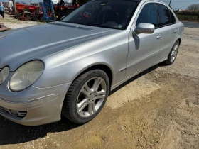 Mercedes-Benz E 320, снимка 8