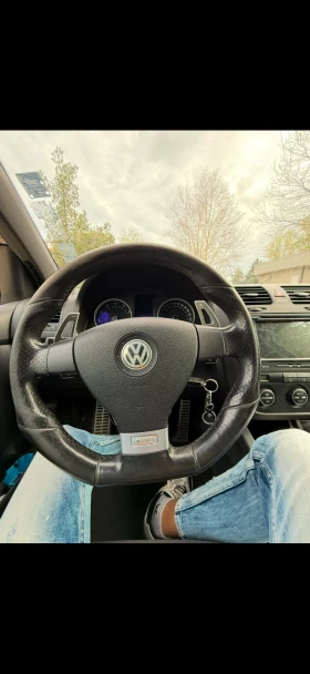 VW Golf 2.0T GTI | Mobile.bg    4
