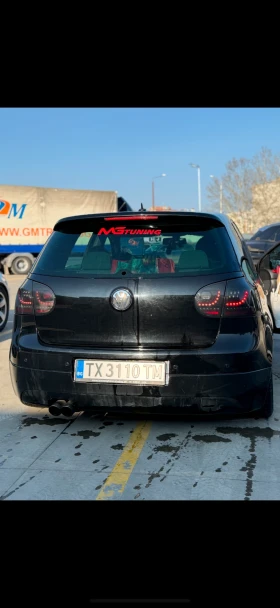 VW Golf 2.0T GTI | Mobile.bg    2