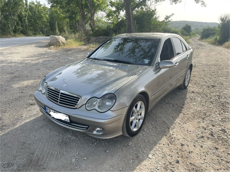 Mercedes-Benz 220, снимка 1 - Автомобили и джипове - 46310525