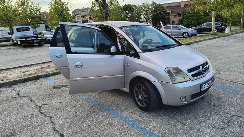 Opel Meriva 1.4i, снимка 3 - Автомобили и джипове - 47384627