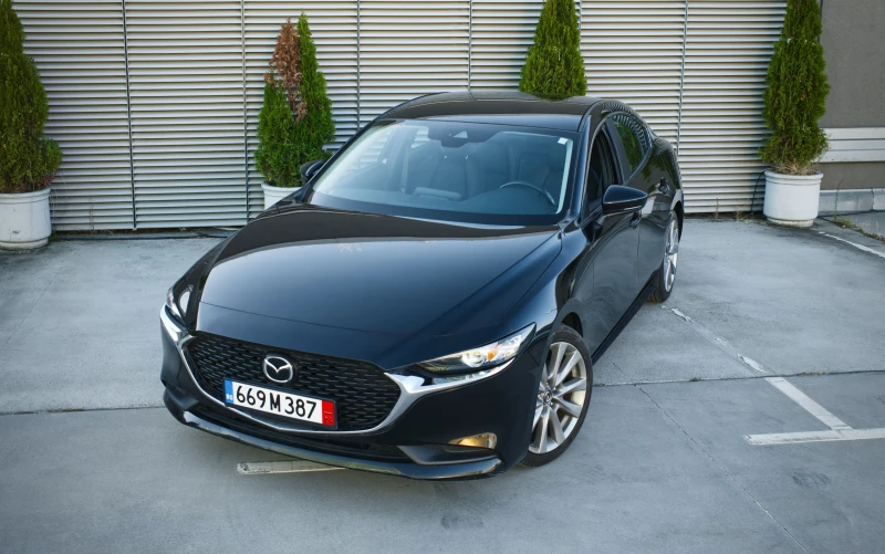 Mazda 3 Sedan 2.5i AWD, снимка 1 - Автомобили и джипове - 48299738