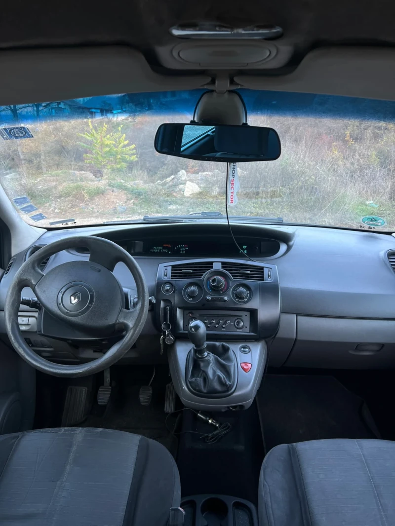 Renault Scenic 1.9 dci 131k.c, снимка 9 - Автомобили и джипове - 47855288