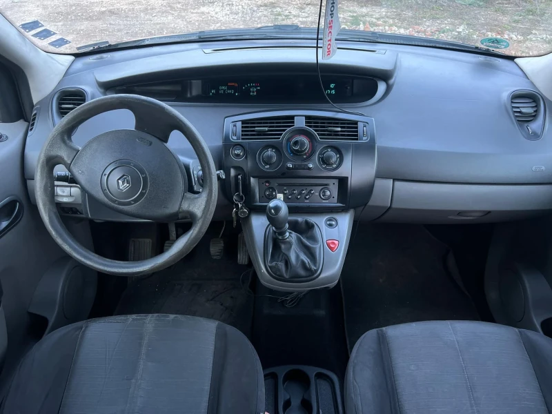 Renault Scenic 1.9 dci 131k.c, снимка 10 - Автомобили и джипове - 47855288