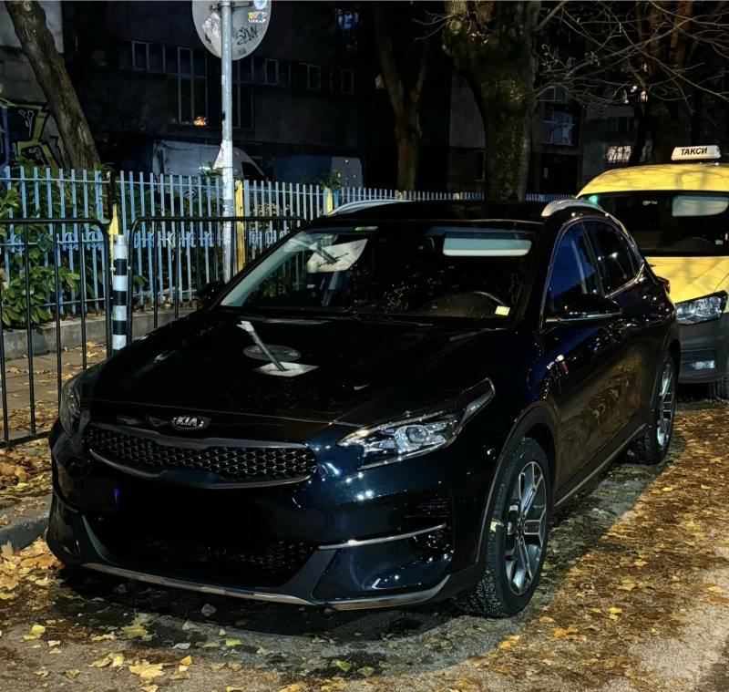 Kia XCeed, снимка 1 - Автомобили и джипове - 48005244