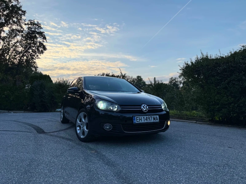 VW Golf, снимка 2 - Автомобили и джипове - 52507846