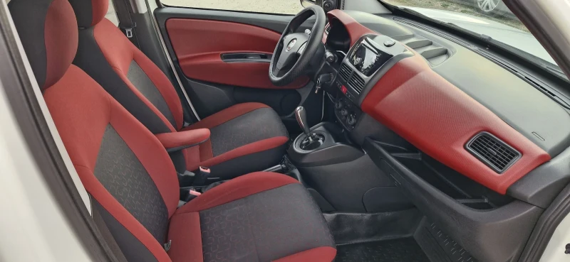 Fiat Doblo 1.6 multijet 90hp avtomat, снимка 11 - Автомобили и джипове - 52133877