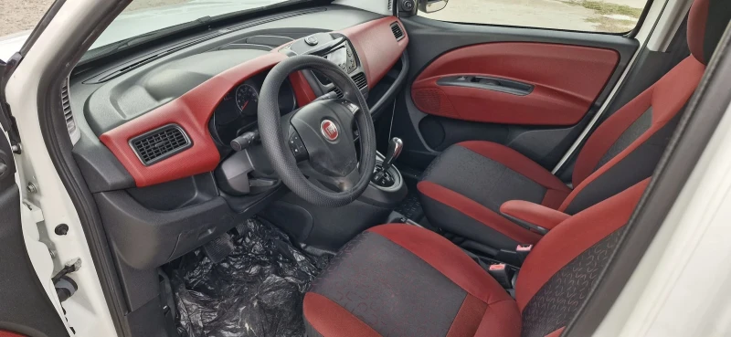 Fiat Doblo 1.6 multijet 90hp avtomat, снимка 9 - Автомобили и джипове - 52133877