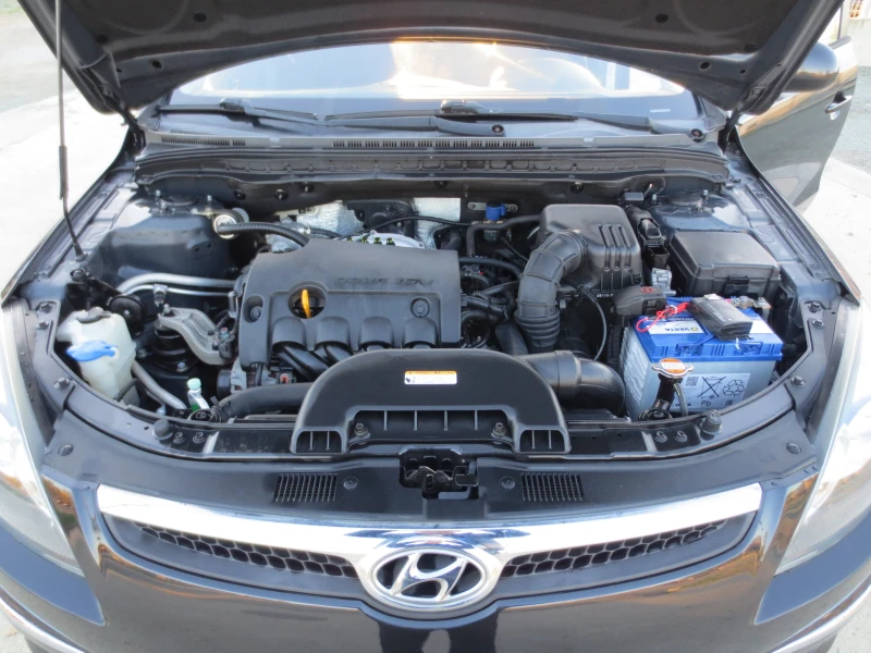 Hyundai I30 1.4 i * ГАЗ* , снимка 14 - Автомобили и джипове - 52402524