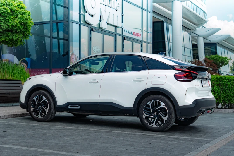 Citroen C4 Pure Tech, снимка 6 - Автомобили и джипове - 52523928