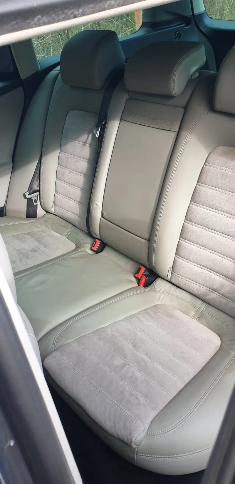 VW Passat 2.0 TDI 140 ks, снимка 8 - Автомобили и джипове - 52816012