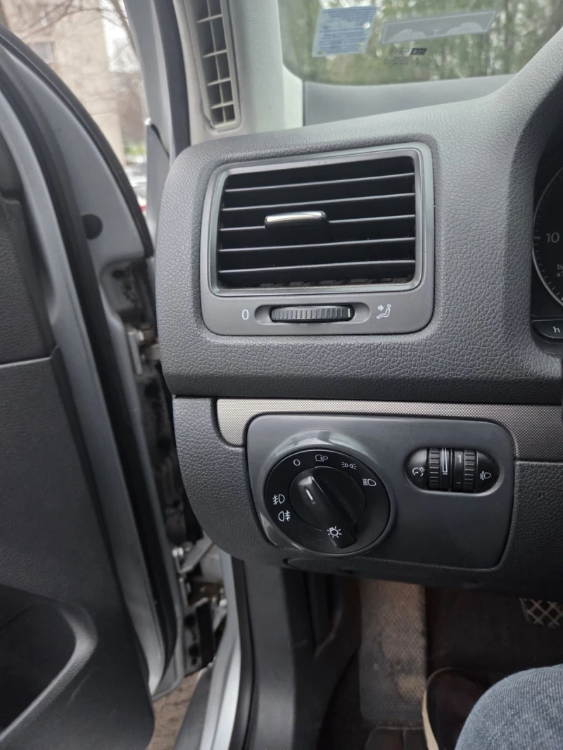 VW Golf, снимка 12 - Автомобили и джипове - 53213368