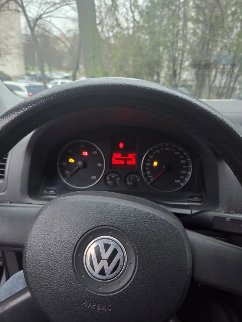 VW Golf, снимка 11 - Автомобили и джипове - 53213368