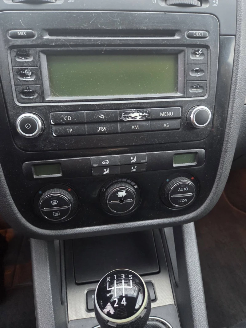 VW Golf, снимка 10 - Автомобили и джипове - 53213368