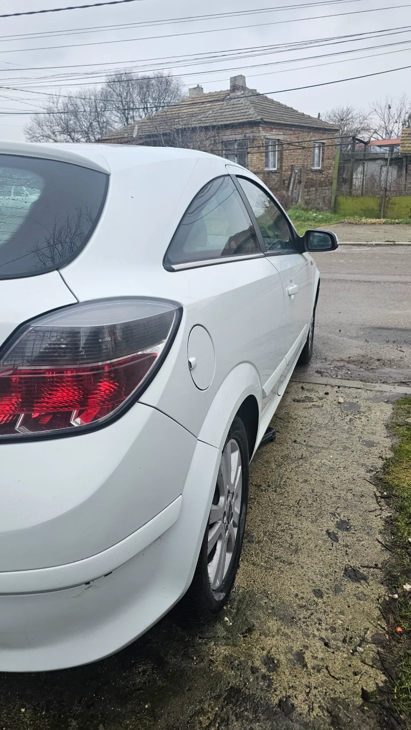 Opel Astra GTC, снимка 2 - Автомобили и джипове - 53298675