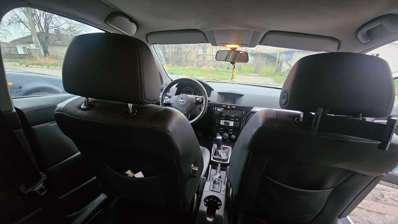 Opel Astra GTC, снимка 13 - Автомобили и джипове - 53298675