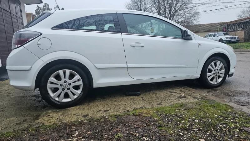 Opel Astra GTC, снимка 3 - Автомобили и джипове - 53298675