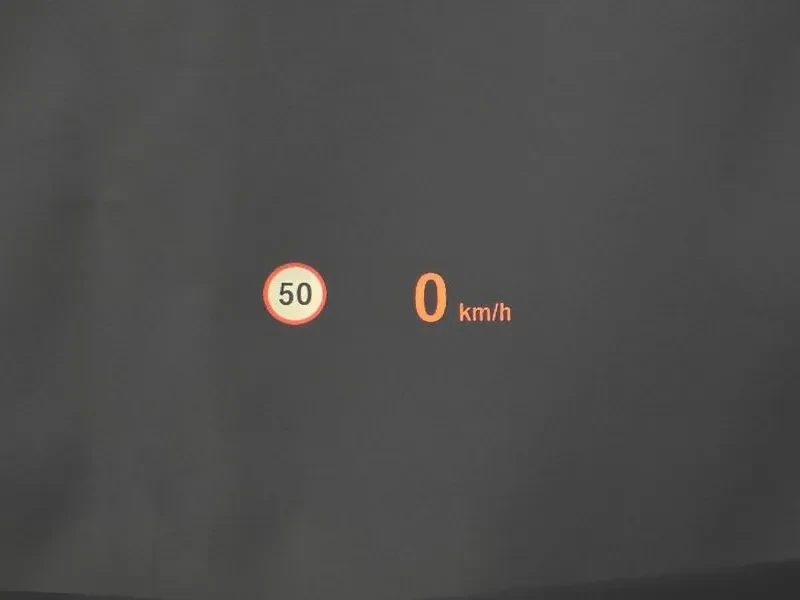 BMW 528 M Aerodynamics, снимка 13 - Автомобили и джипове - 53859809