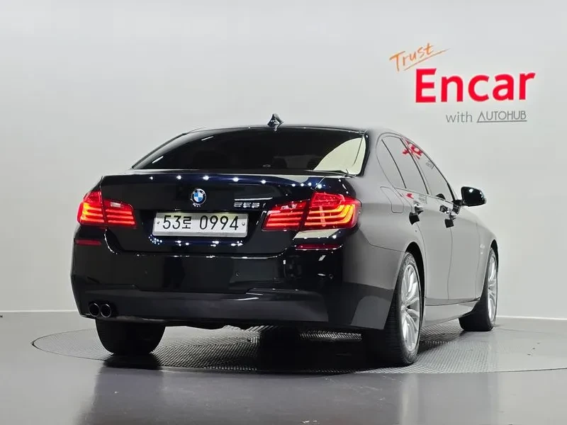 BMW 528 M Aerodynamics, снимка 4 - Автомобили и джипове - 53859809
