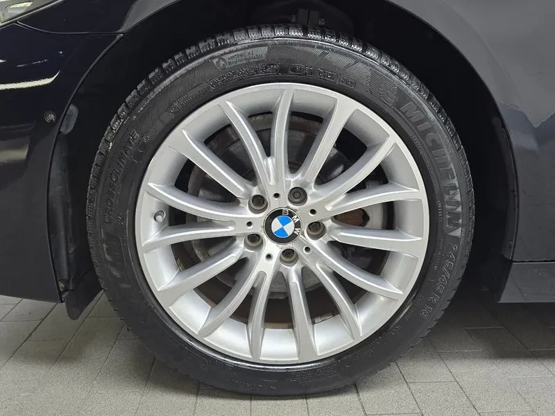 BMW 528 M Aerodynamics, снимка 5 - Автомобили и джипове - 53859809