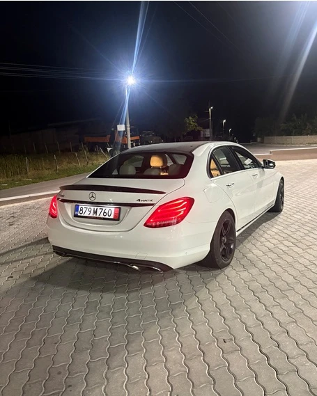 Mercedes-Benz C 300