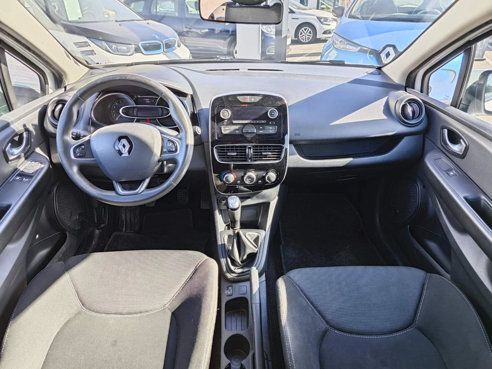 Renault Clio 1.5 DCi 75k.c. N1 3+1 - изображение 10