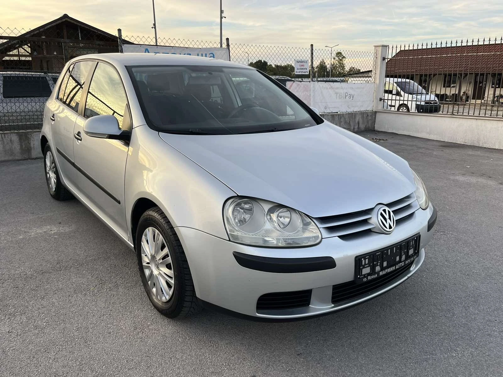 VW Golf 1.4I 75кс EURO 4 КЛИМАТРОНИК 153 000км  - изображение 3