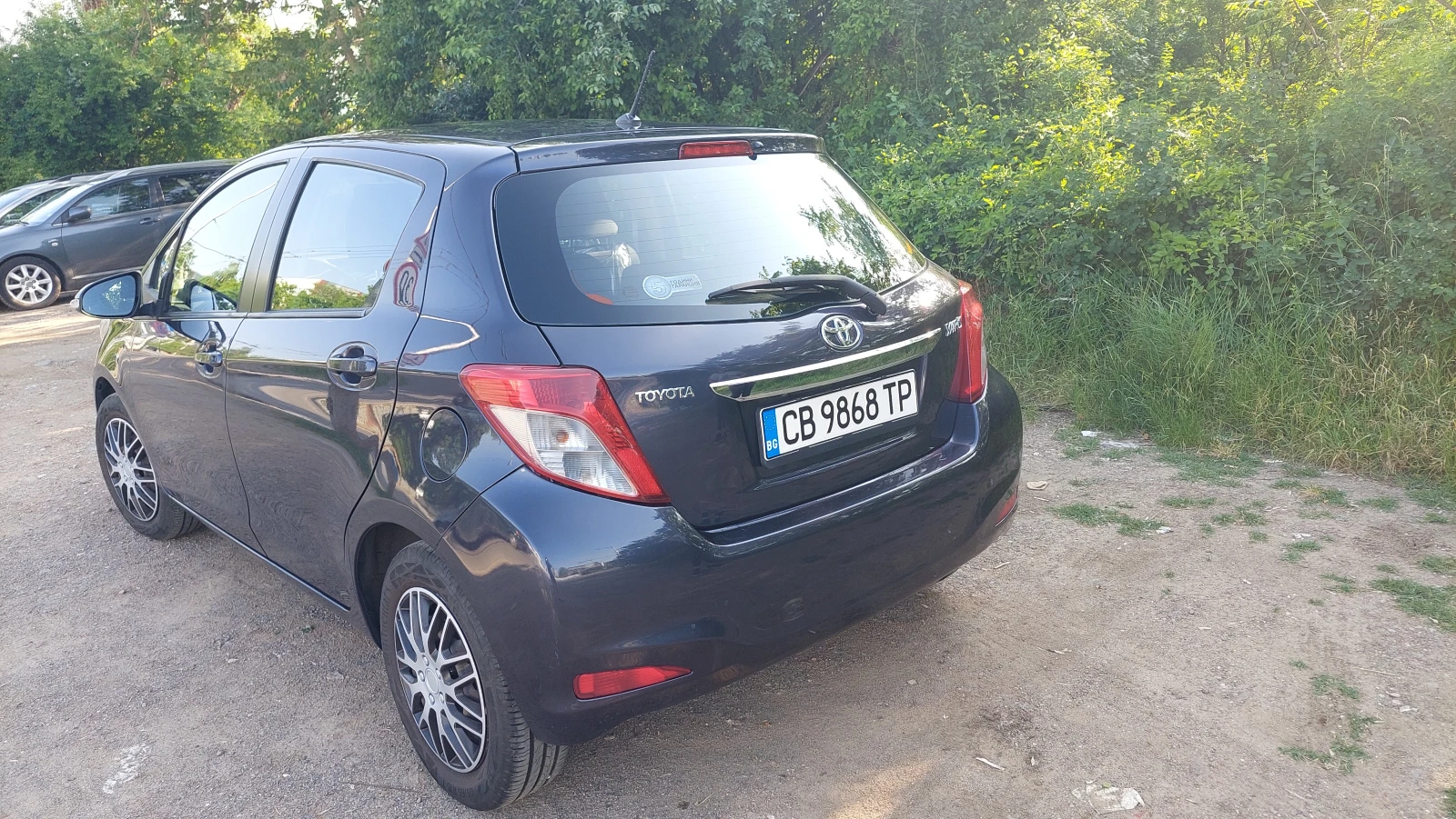 Toyota Yaris  - изображение 5