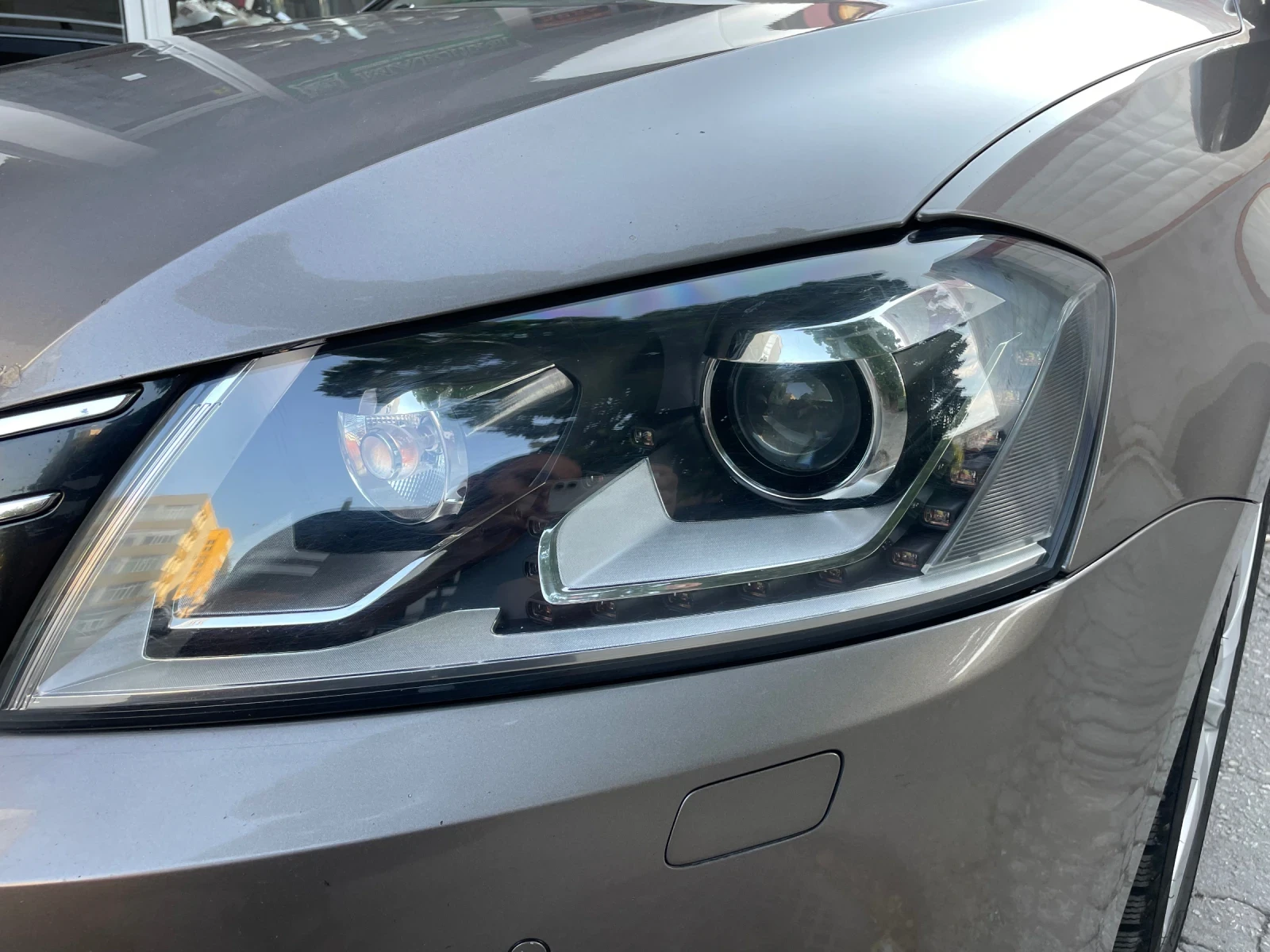 VW Passat Highline 2.0 TDI 140 PS b7 - изображение 2