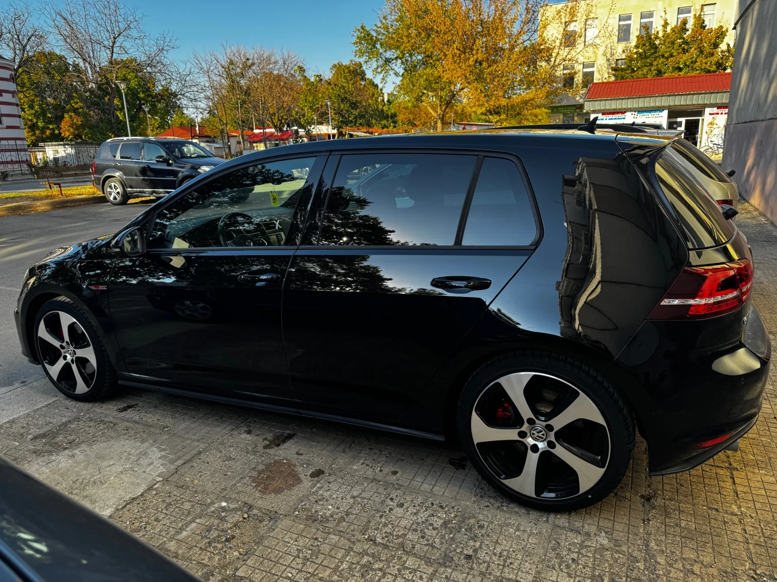 VW Golf 7 gti всички Екстри - изображение 8