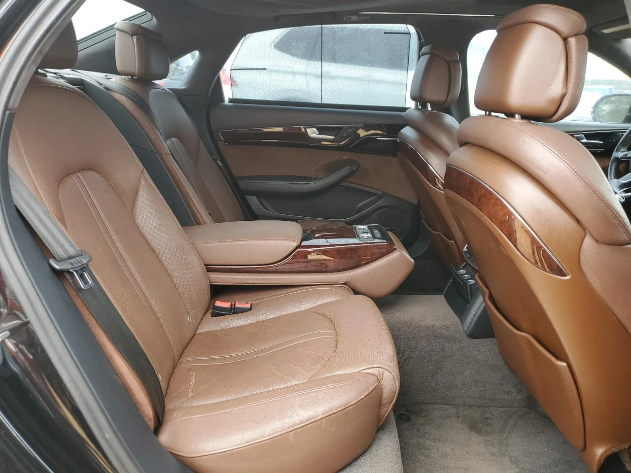 Audi A8 L S-Line / 4.2 V8 / Sport окачване / масаж / BOSE  - изображение 10