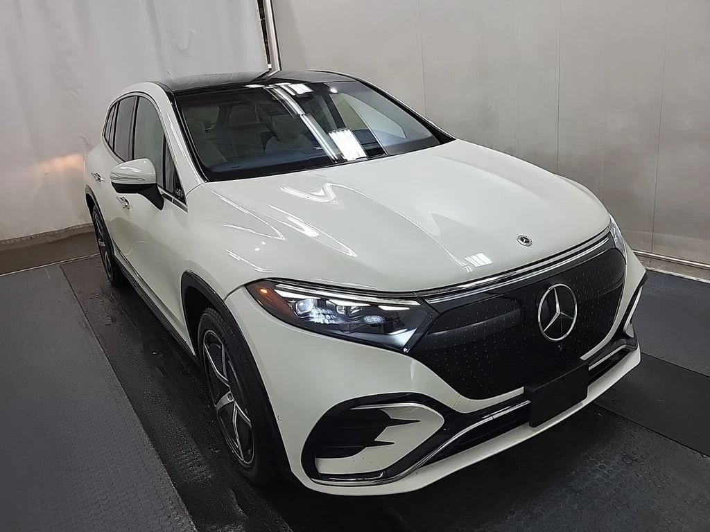 Mercedes-Benz EQS 2023 580 4MATIC * ВСИЧКИ ЕКСТРИ* ТЕЛЕВИЗОРИ*  - изображение 3