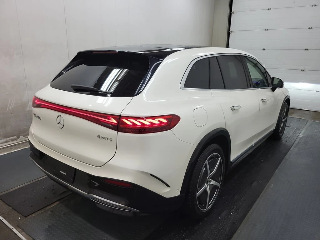 Mercedes-Benz EQS 2023 580 4MATIC * ВСИЧКИ ЕКСТРИ* ТЕЛЕВИЗОРИ*  - изображение 4