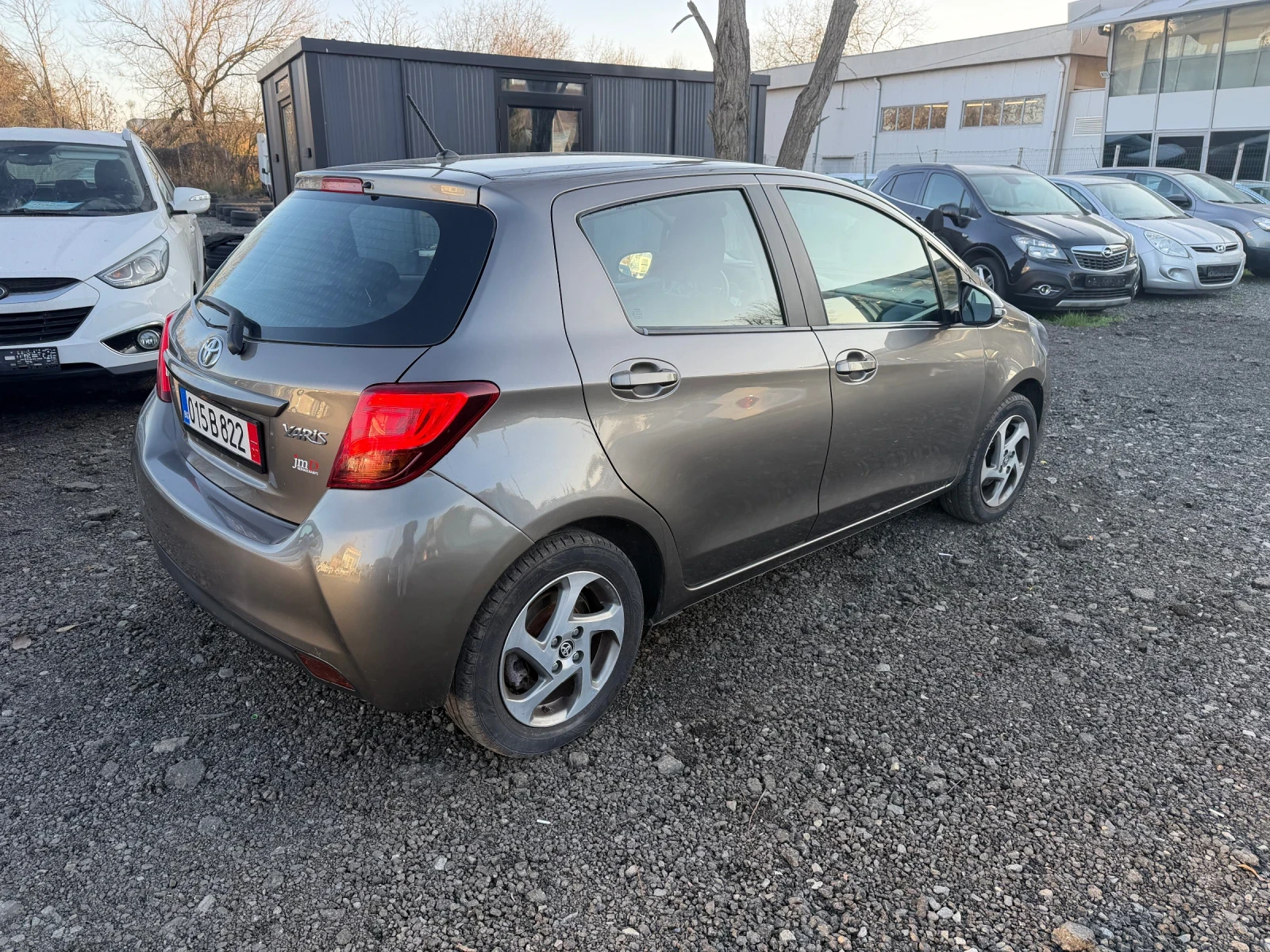 Toyota Yaris 1.3i camera led navi | Mobile.bg � ����������� 5
